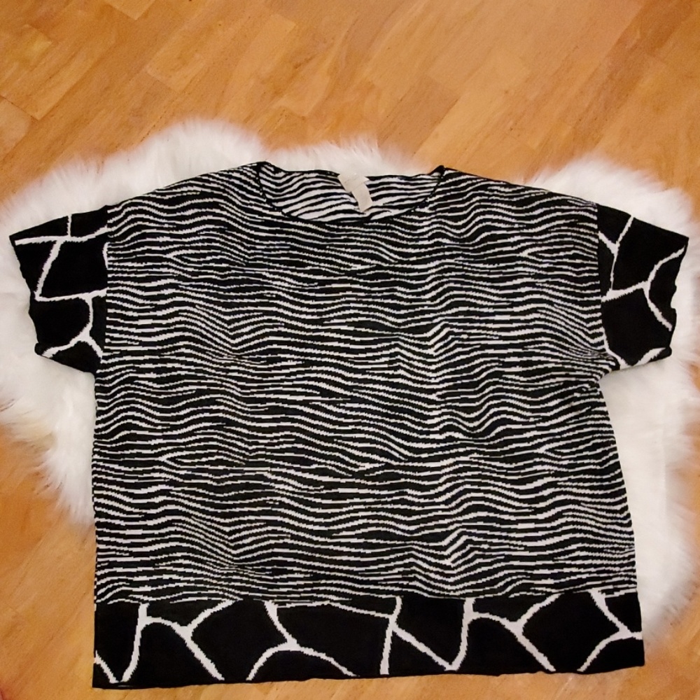 Chico's Zebra print sweater size 2